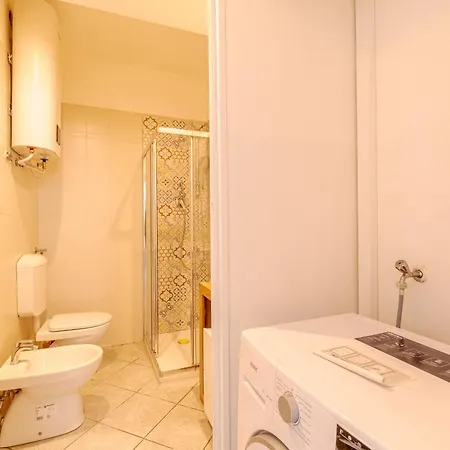 La Mole Functional & Central Flat Appartement *