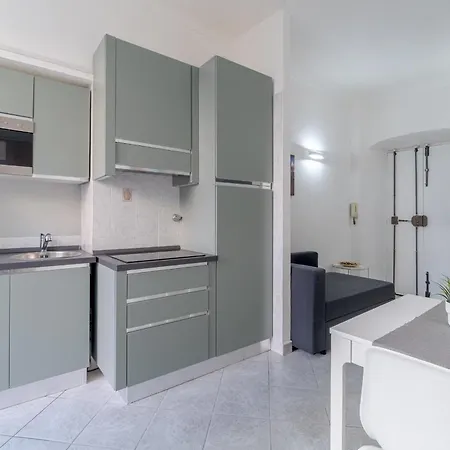 Appartement La Mole Functional & Central Flat